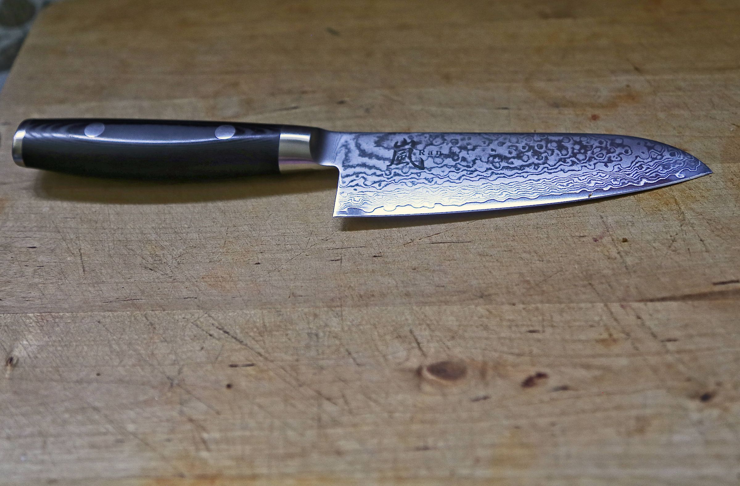Yaxell Ran 5 inch Santoku Knife VG10 Stainless Steel 69 Layered 